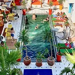 Casa De Nova グムベット