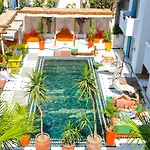 Casa De Nova グムベット