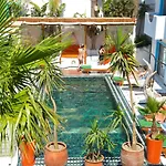Casa De Nova Hotell *
