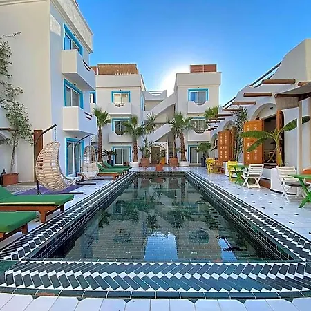 Отель Casa De Nova *